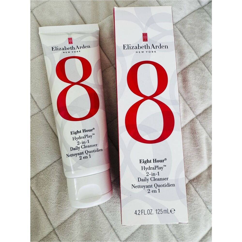 ELIZABETH ARDEN Eight Hour HydraPlay 2-in-1
Daily Cleanser
